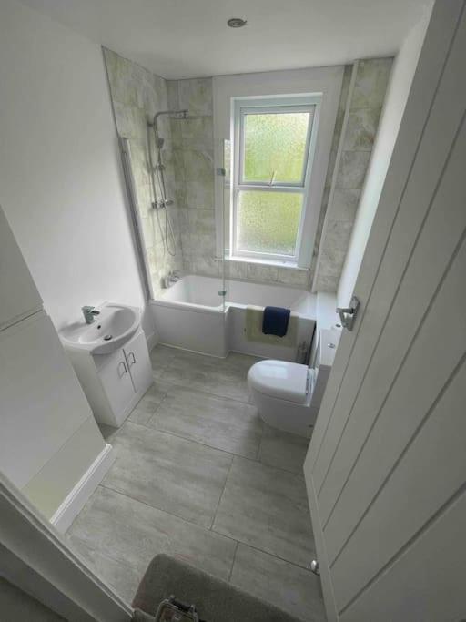 Modern 2 Bedroom Terraced House Dover Exteriér fotografie